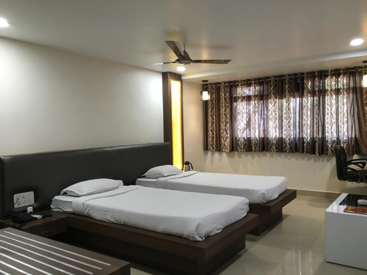 Hotel Grand Arjun Raipur  Exterior photo