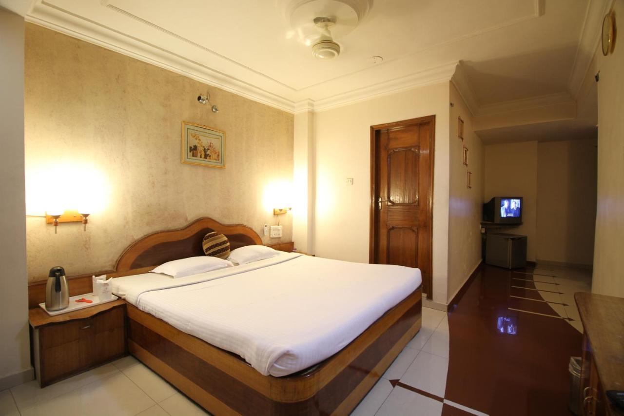Hotel Grand Arjun Raipur  Exterior photo