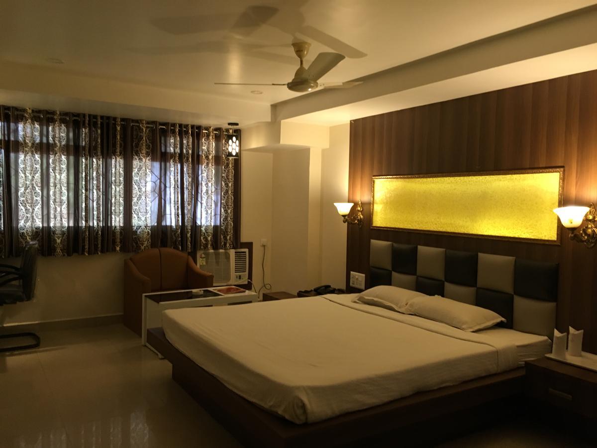 Hotel Grand Arjun Raipur  Exterior photo